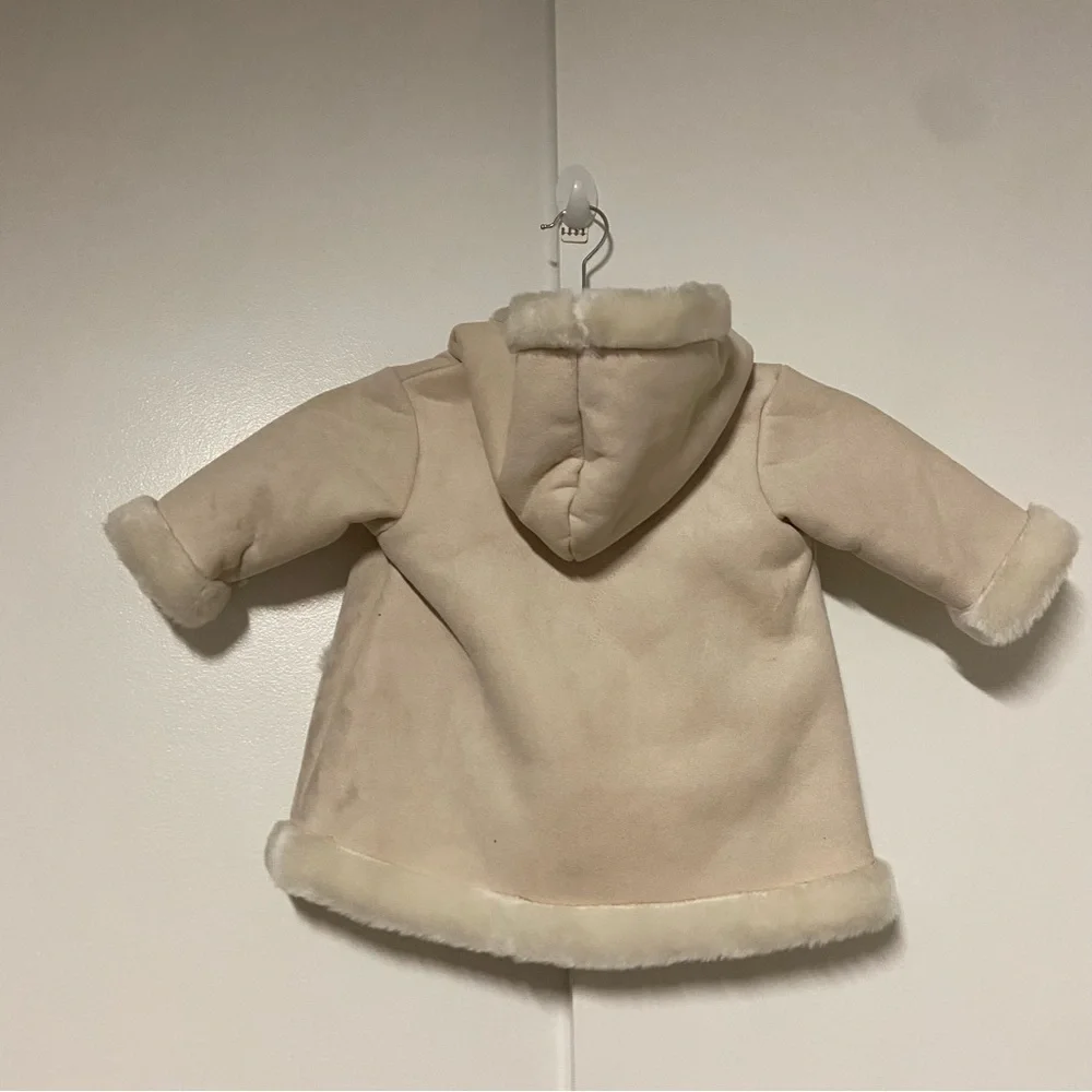 First Impressions Faux Suede Hooded Coat Size 6/9 months - Picture 5 of 5